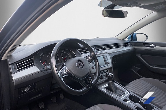 Volkswagen Passat 4 of 5