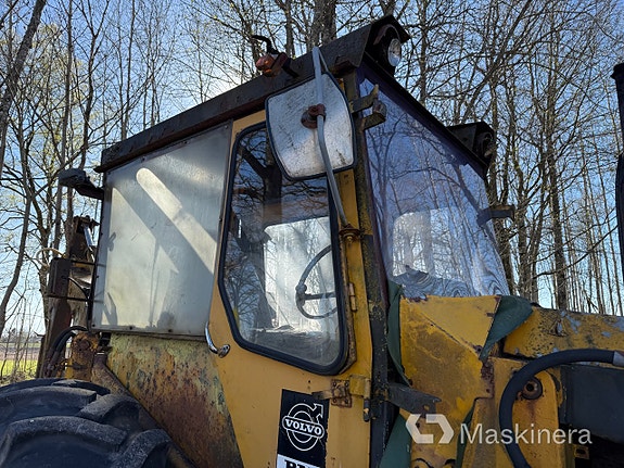 Traktorgrävare Volvo BM GM 616 + Tillbehör 26 of 27