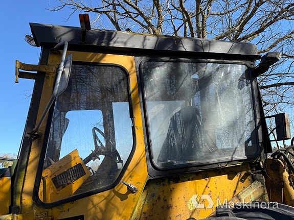 Traktorgrävare Volvo BM GM 616 + Tillbehör 8 of 27