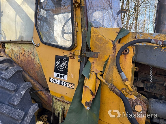 Traktorgrävare Volvo BM GM 616 + Tillbehör 27 of 27