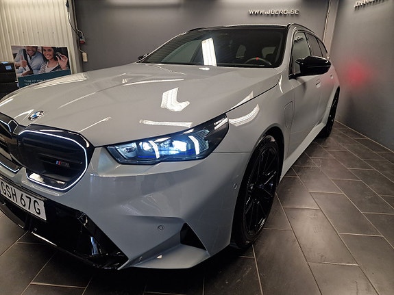 BMW M5 3 of 24