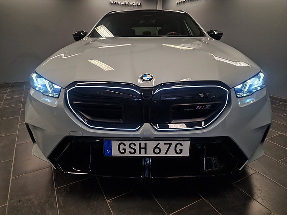 BMW M5 2 of 24
