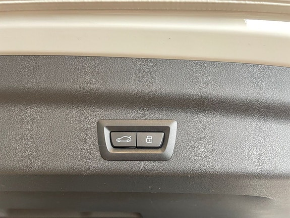 BMW X1 9 of 21
