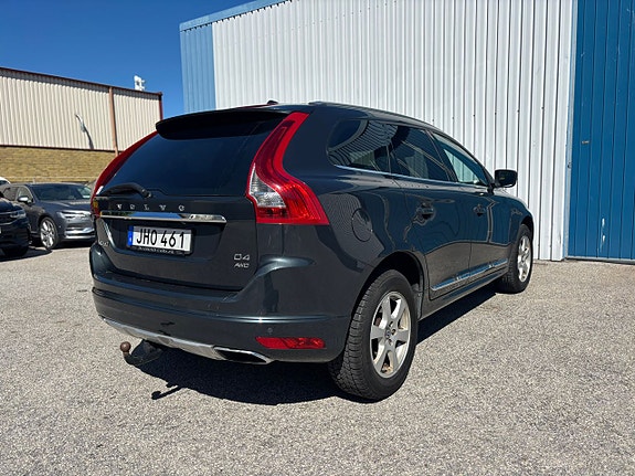 Volvo XC60 5 of 15