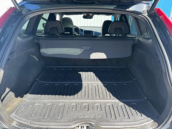 Volvo XC60 14 of 15