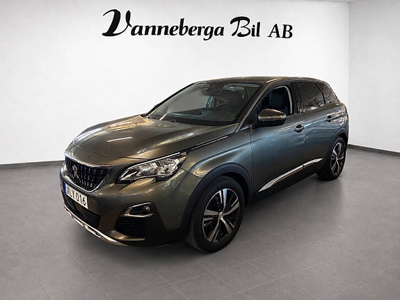 Peugeot 3008 2 of 5