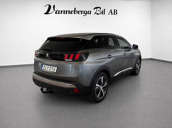 Peugeot 3008 4 of 5