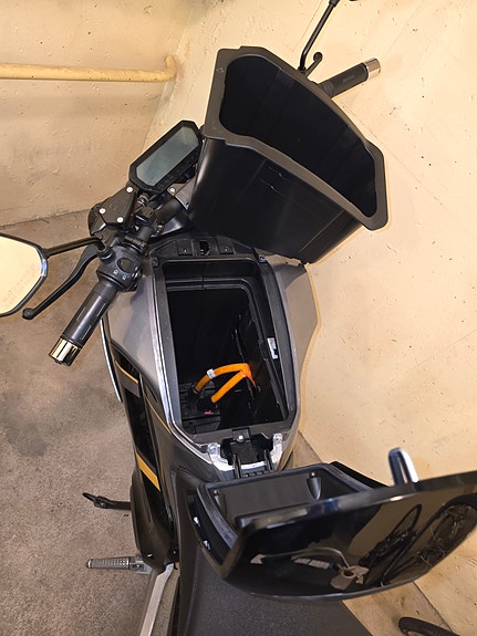 Super Soco Ts Street Hunter med dubbla batteri 6 of 10
