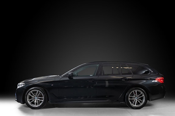 BMW 520d 3 of 5