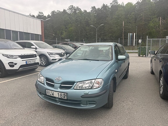 Nissan Almera