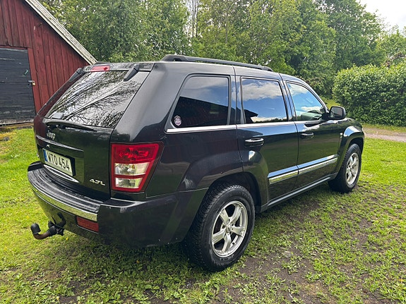 Jeep Grand Cherokee 4 of 5