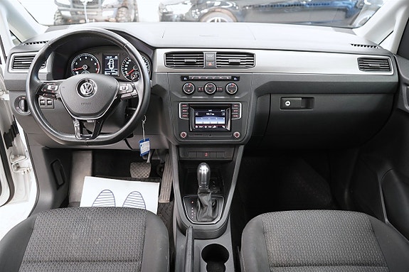 Volkswagen Caddy Maxi 11 of 26