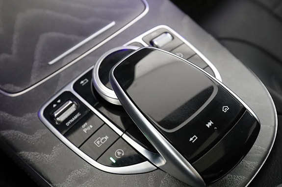 Mercedes-Benz CLS350 27 of 30