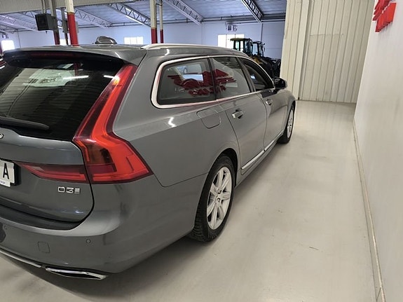 Volvo V90 4 of 5