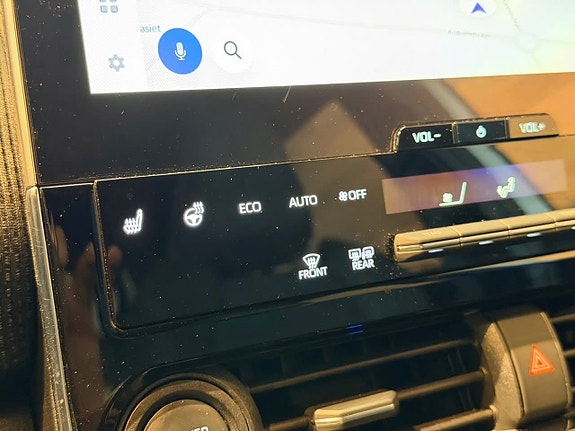 Subaru Solterra 26 of 30