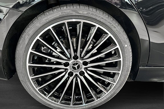 Mercedes-Benz C220 d 5 of 5