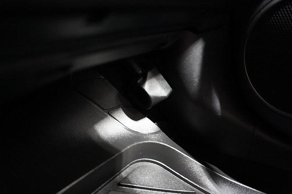 Toyota Yaris 9 of 19