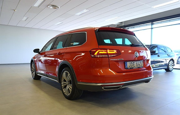 Volkswagen Passat Alltrack 5 of 5