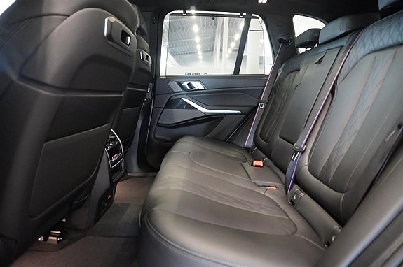 BMW X5 11 of 25