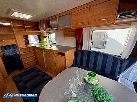 Adria Adora 562 UP 10 of 12