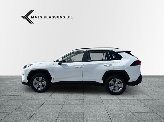 Toyota RAV4 3 of 10