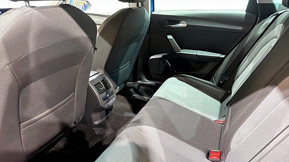 Seat Leon 11 of 21