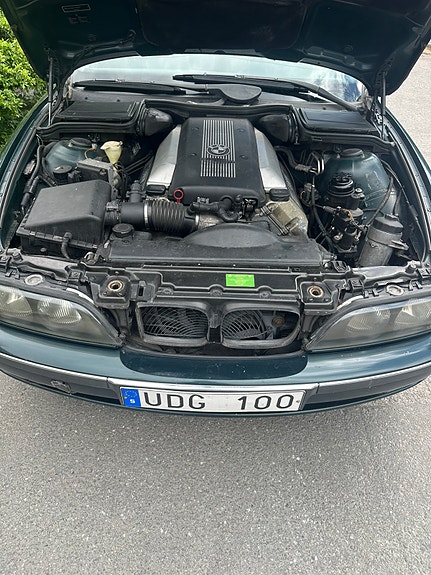 BMW 535i 5 of 6