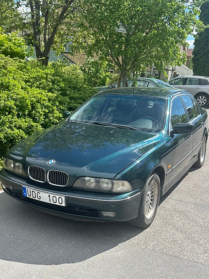 BMW 535i 2 of 6