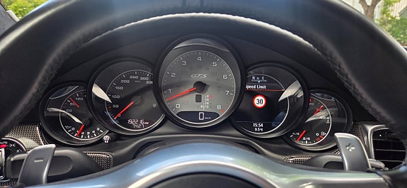 Porsche Panamera GTS 20 of 27