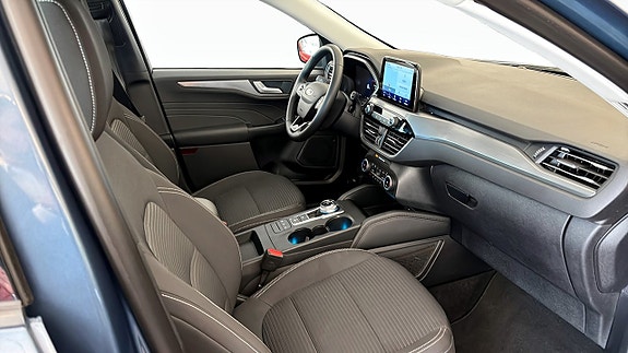 Ford Kuga 3 of 5