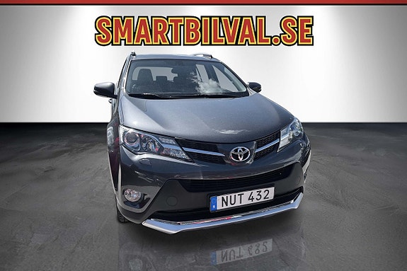 Toyota RAV4 8 of 30