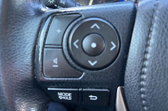 Toyota RAV4 28 of 30