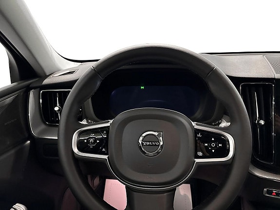 Volvo XC60 9 of 19