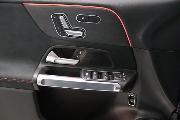 Mercedes-Benz GLB220 d 20 of 26