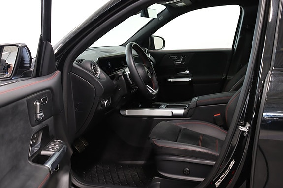Mercedes-Benz GLB220 d 10 of 26