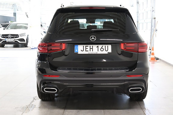 Mercedes-Benz GLB220 d 5 of 5