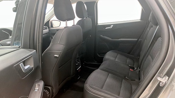 Ford Kuga 5 of 15