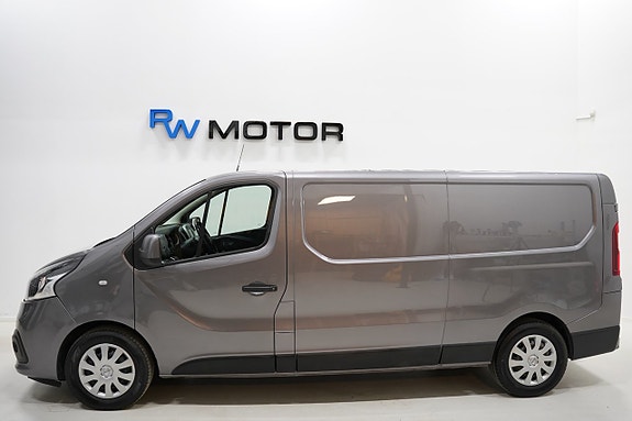 Nissan NV300 3 of 5