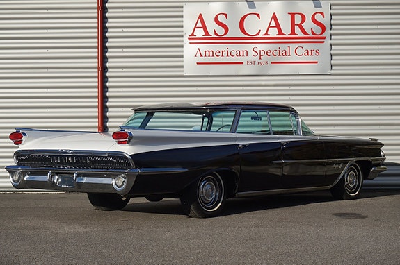 Oldsmobile 88 3 of 27