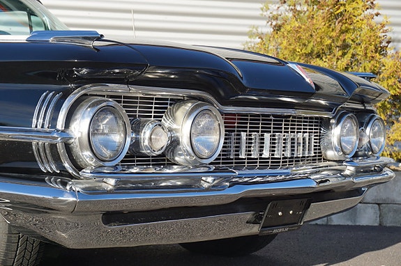 Oldsmobile 88 11 of 27