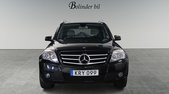 Mercedes-Benz GLK220 2 of 5