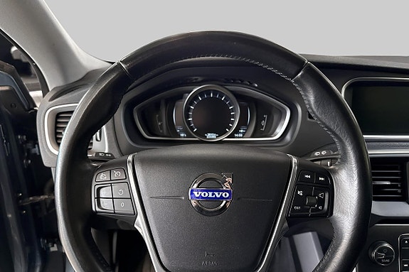 Volvo V40 13 of 18