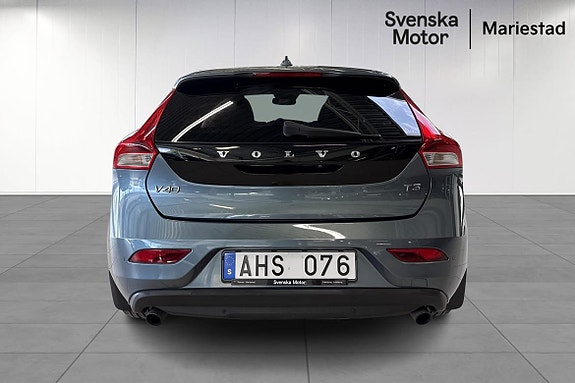 Volvo V40 5 of 5