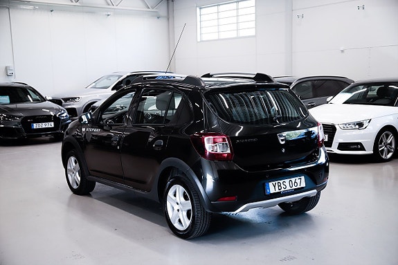 Dacia Sandero Stepway 4 of 6