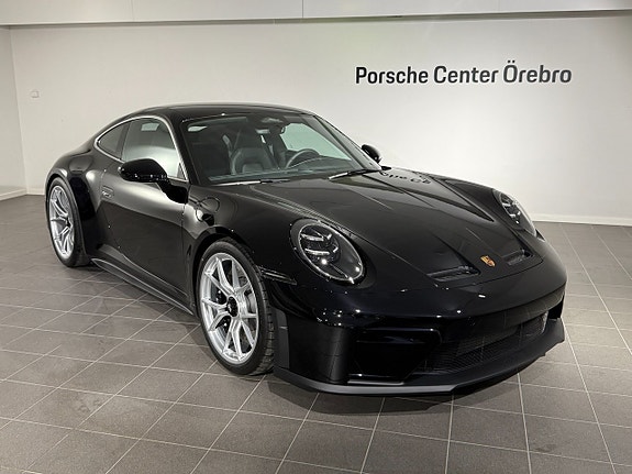 Porsche 911 GT3 3 of 5