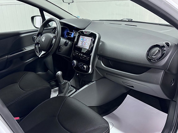 Renault Clio 13 of 27