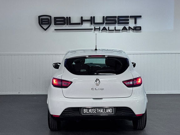 Renault Clio 8 of 27