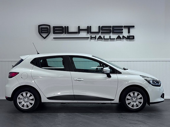 Renault Clio 6 of 27