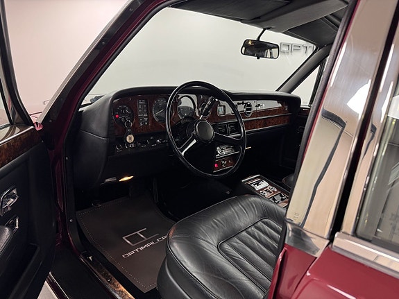 Rolls Royce Silver Spur 23 of 25