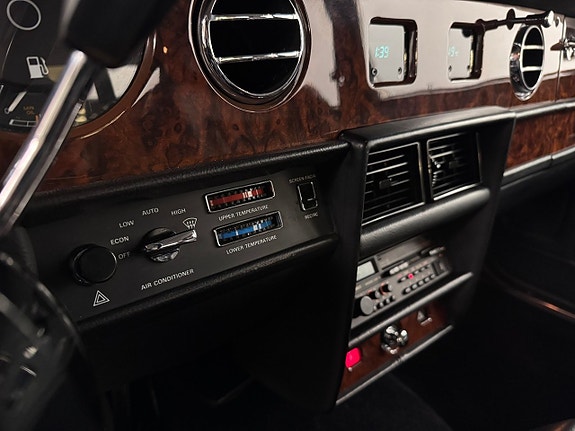 Rolls Royce Silver Spur 25 of 25